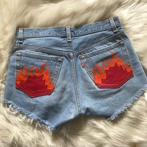 Levi redone shorts